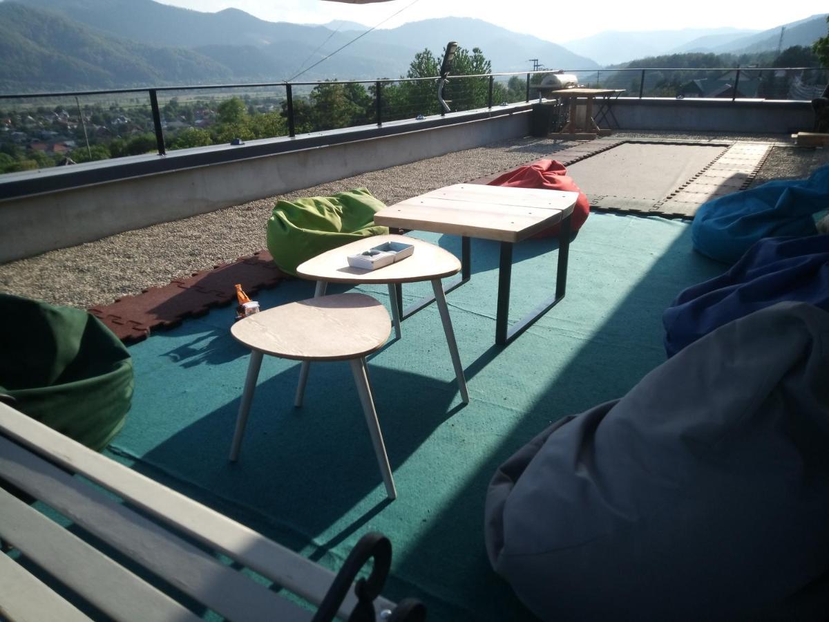 ホテル Casa Prieteniei - Cazare Piatra Neamţ エクステリア 写真